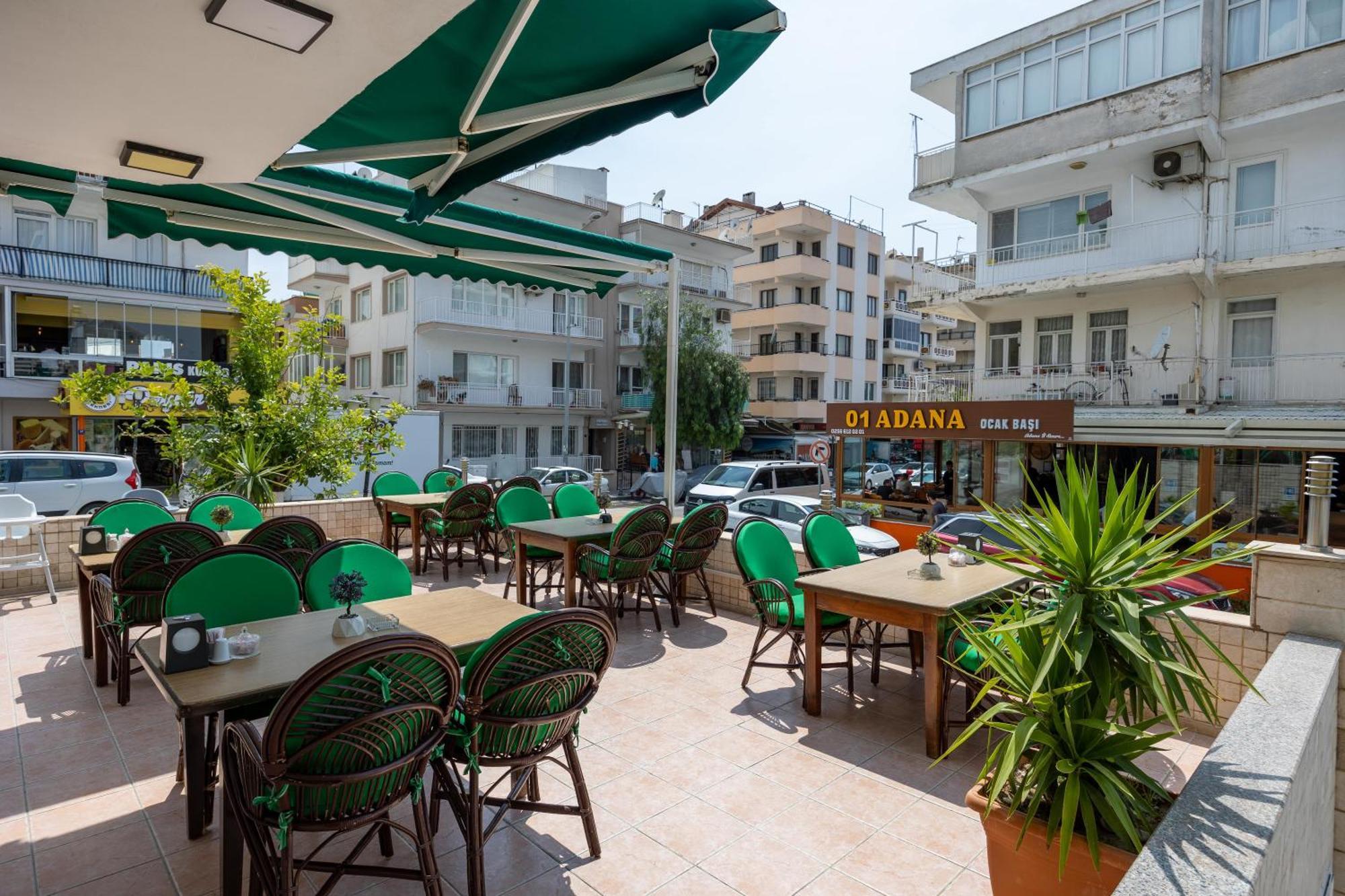 Hikmethan Kusadası